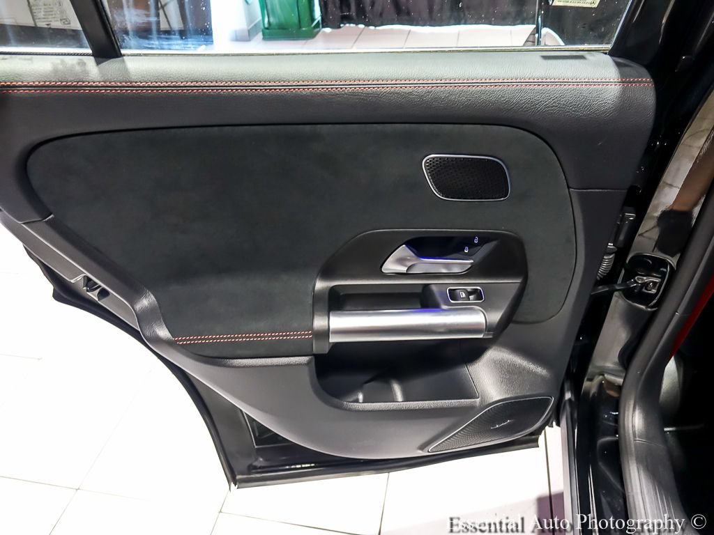 Used 2024 Mercedes-Benz GLA 35 AMG 4MATIC image 25