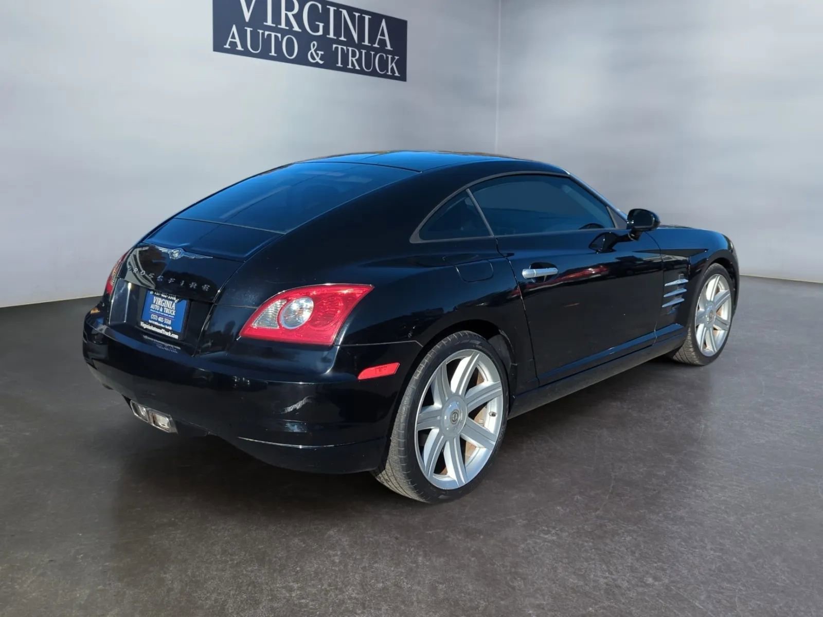 Used 2005 Chrysler Crossfire Limited image 10