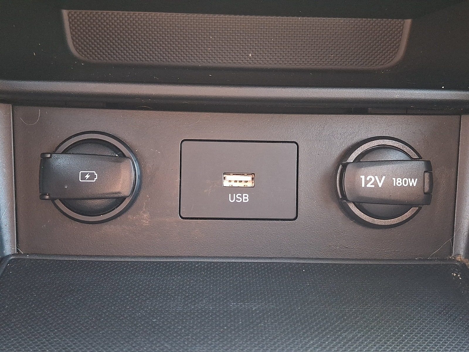 Certified 2023 Hyundai Kona SEL w/ Cargo Package AWD/4WD image 23