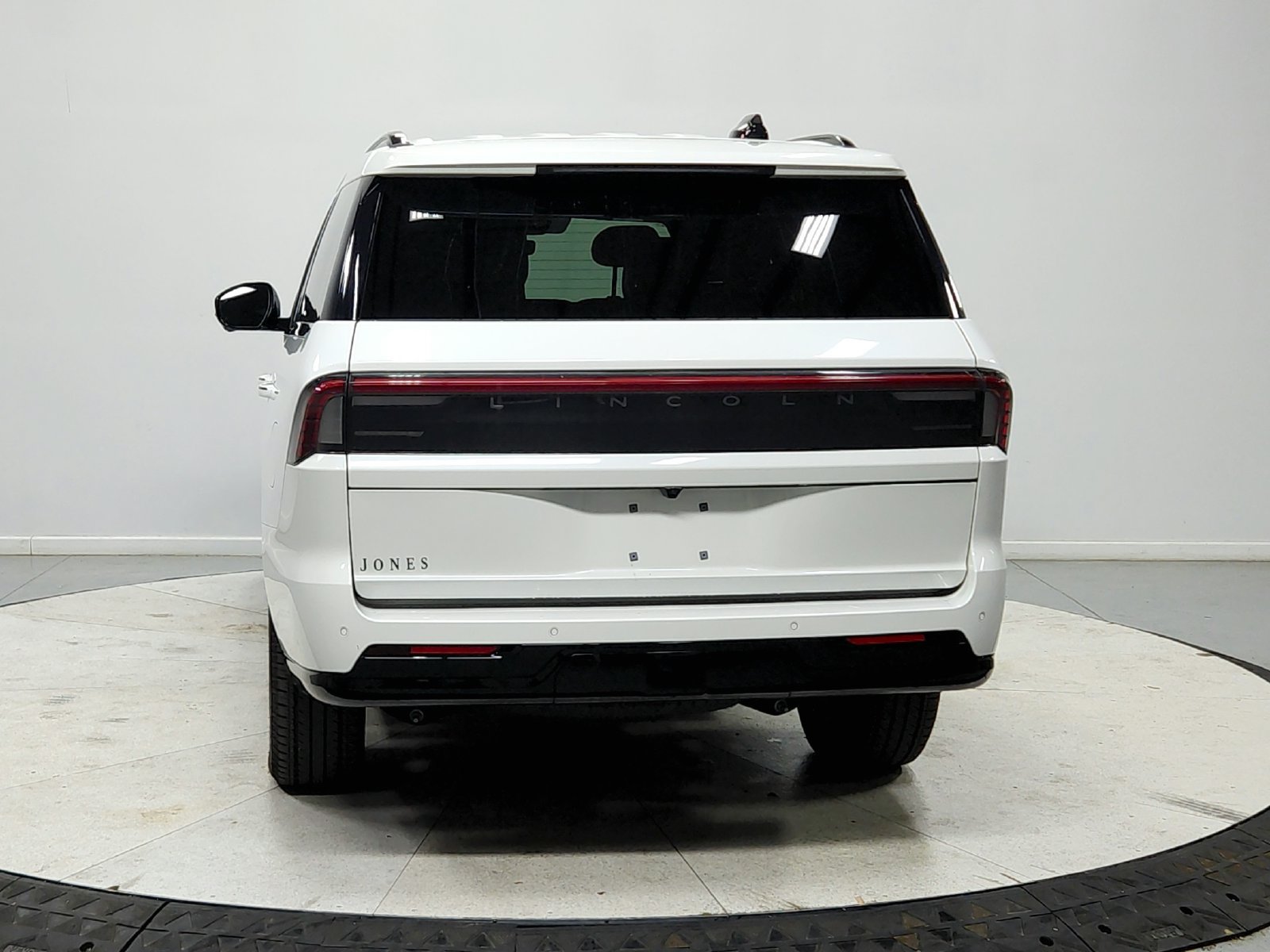Used 2026 Lincoln Navigator Reserve w/ Jet Appearance Package AWD/4WD image 7