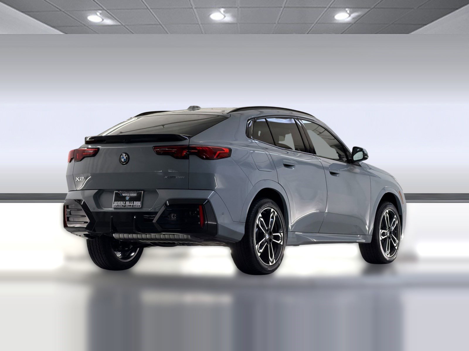 New 2026 BMW X2 xDrive28i w/ Technology Package AWD/4WD image 9