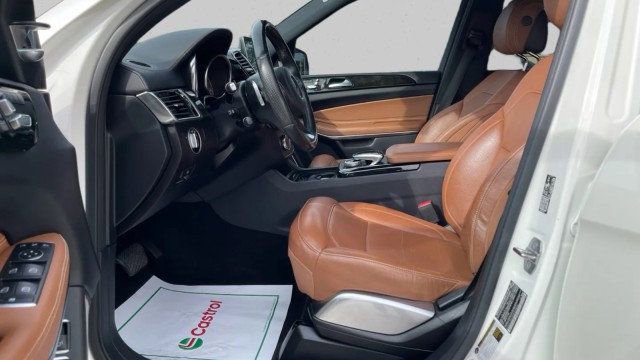 Used 2019 Mercedes-Benz GLS 550 4MATIC w/ Driver Assistance Package image 10