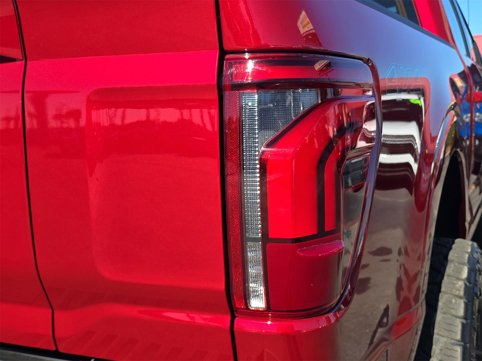 Used 2024 Ford F150 Platinum image 6