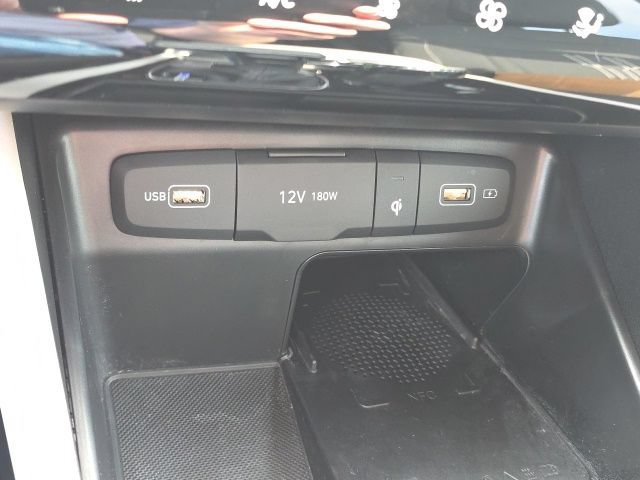 Certified 2024 Hyundai Tucson SEL FWD image 9