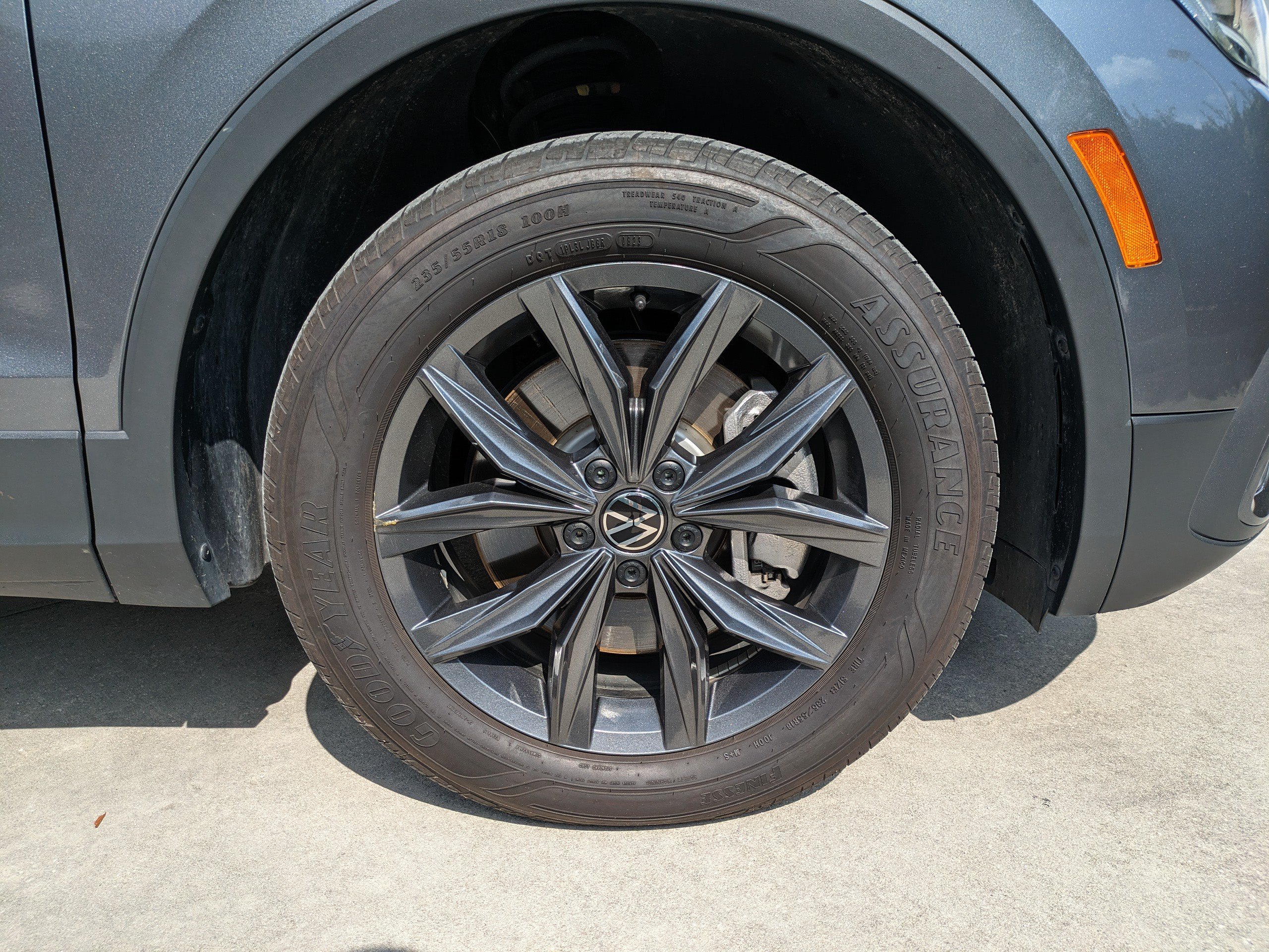 Certified 2023 Volkswagen Tiguan SE FWD image 11