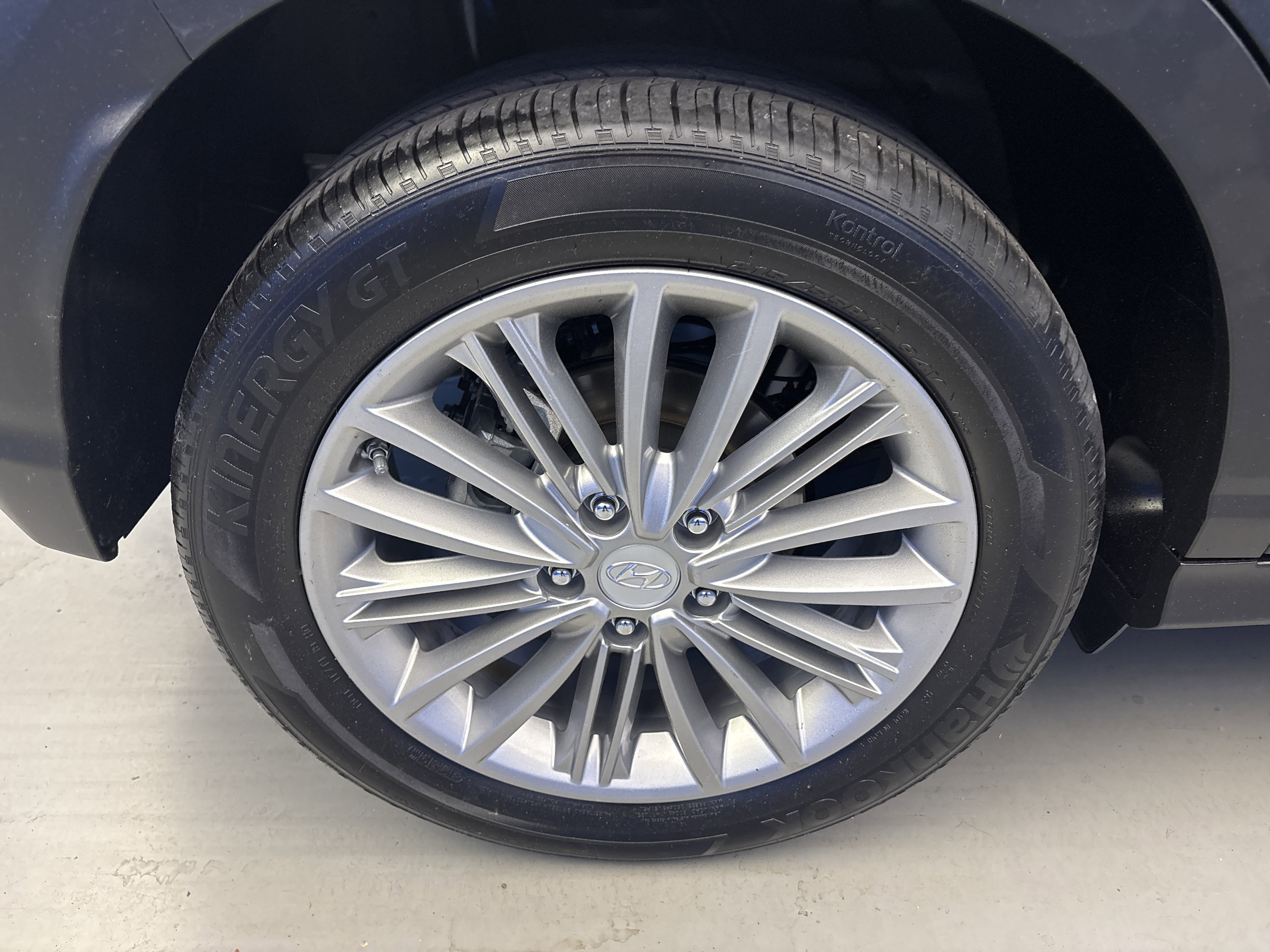 Used 2019 Hyundai Kona SEL FWD image 8