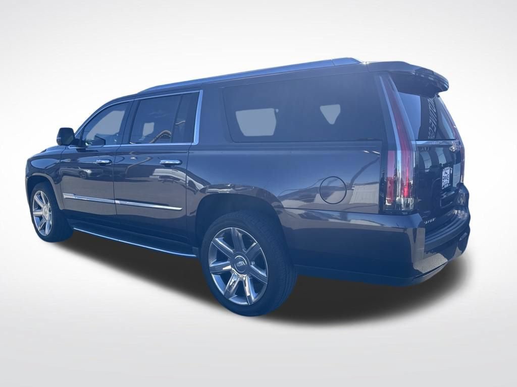 Used 2016 Cadillac Escalade ESV Luxury RWD image 4