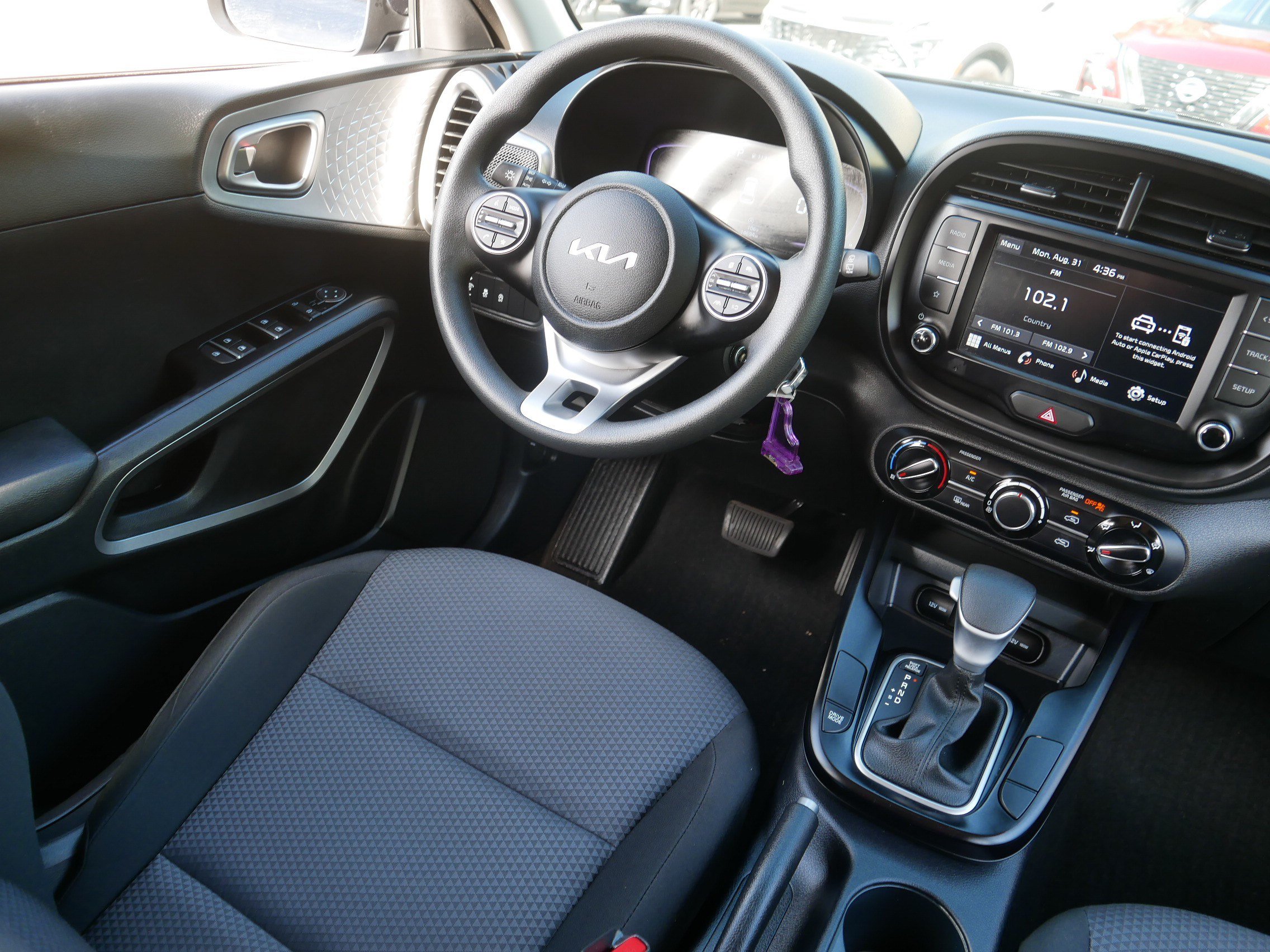 Certified 2024 Kia Soul LX w/ Option Group 015 FWD image 9