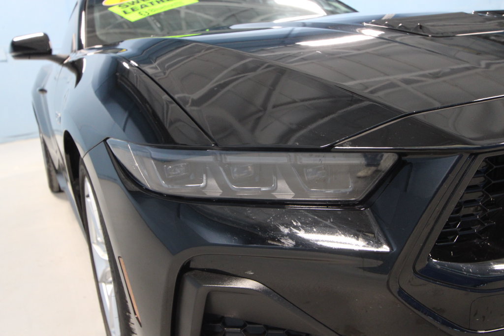 Used 2025 Ford Mustang GT Premium RWD image 36