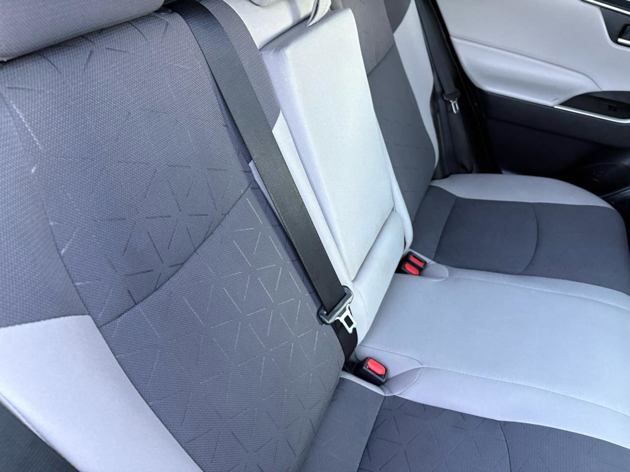 Used 2021 Toyota RAV4 XLE image 48