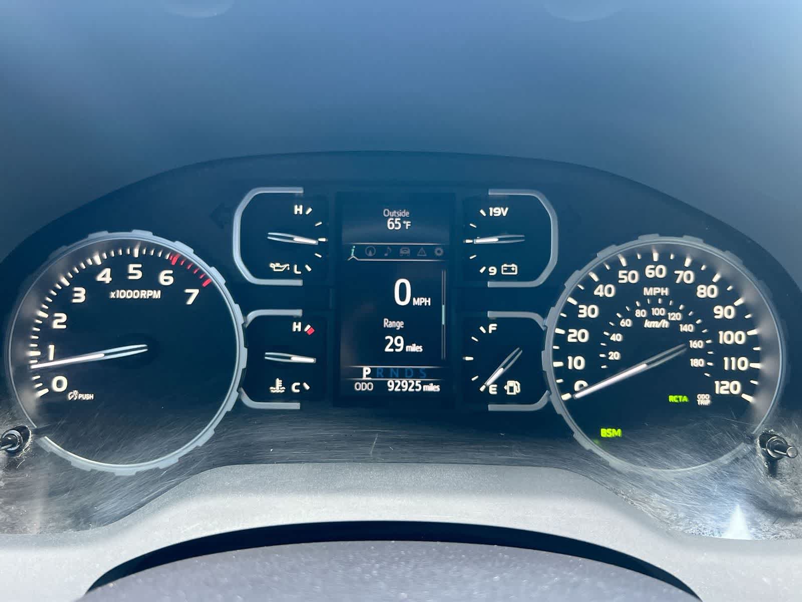 Used 2019 Toyota Tundra Platinum AWD/4WD image 33