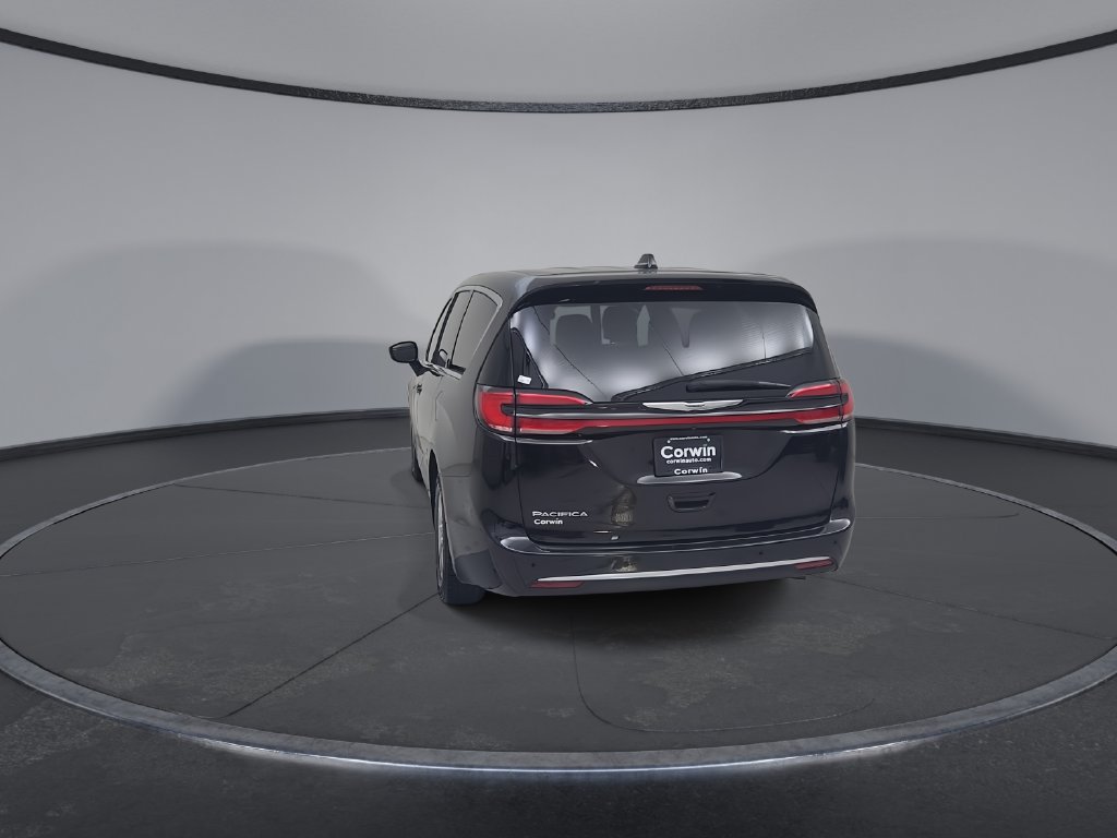 Certified 2024 Chrysler Pacifica Touring-L FWD image 14