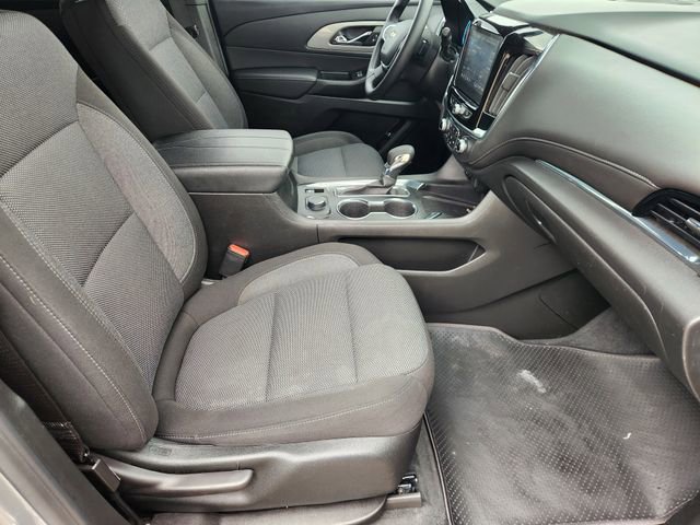 Used 2023 Chevrolet Traverse LT image 14