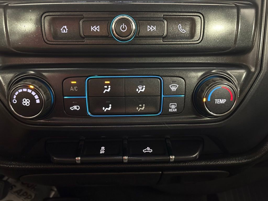 Used 2018 Chevrolet Silverado 1500 Custom w/ Custom Value Package AWD/4WD image 26