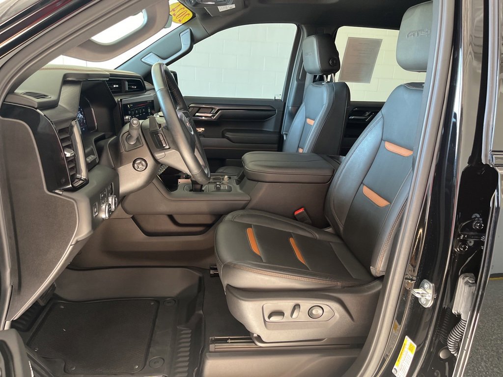 Used 2024 GMC Sierra 1500 AT4 w/ Technology Package image 13