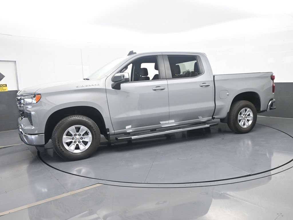 Used 2024 Chevrolet Silverado 1500 LT RWD image 2