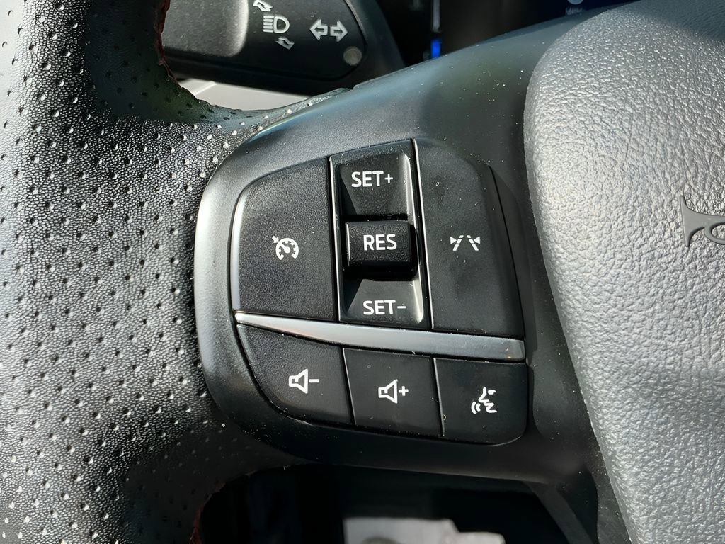 Certified 2024 Ford Escape ST-Line Select image 22