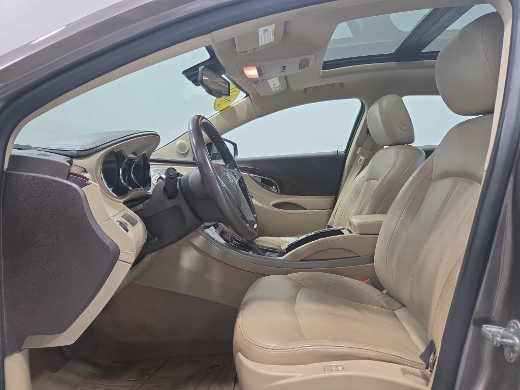 Used 2011 Buick LaCrosse CXL FWD image 3