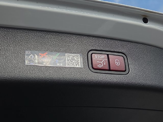 New 2027 Mercedes-Benz GLC 300 4MATIC image 29