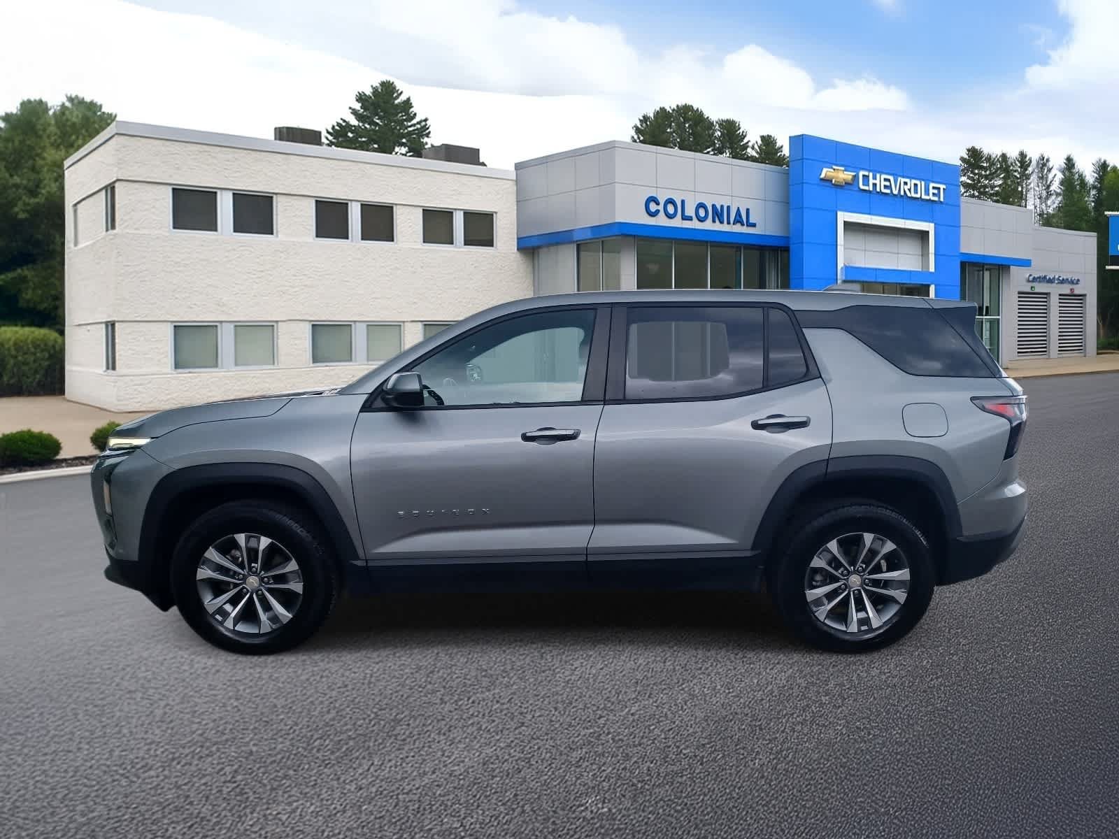 Used 2025 Chevrolet Equinox LT AWD/4WD image 6