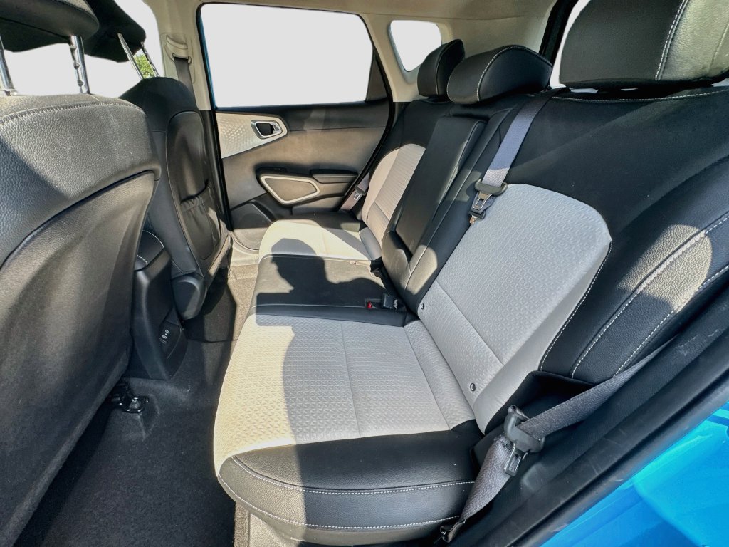 Used 2024 Kia Soul GT-Line FWD image 28