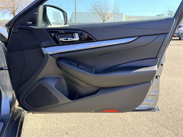 Used 2023 Nissan Maxima SL image 10