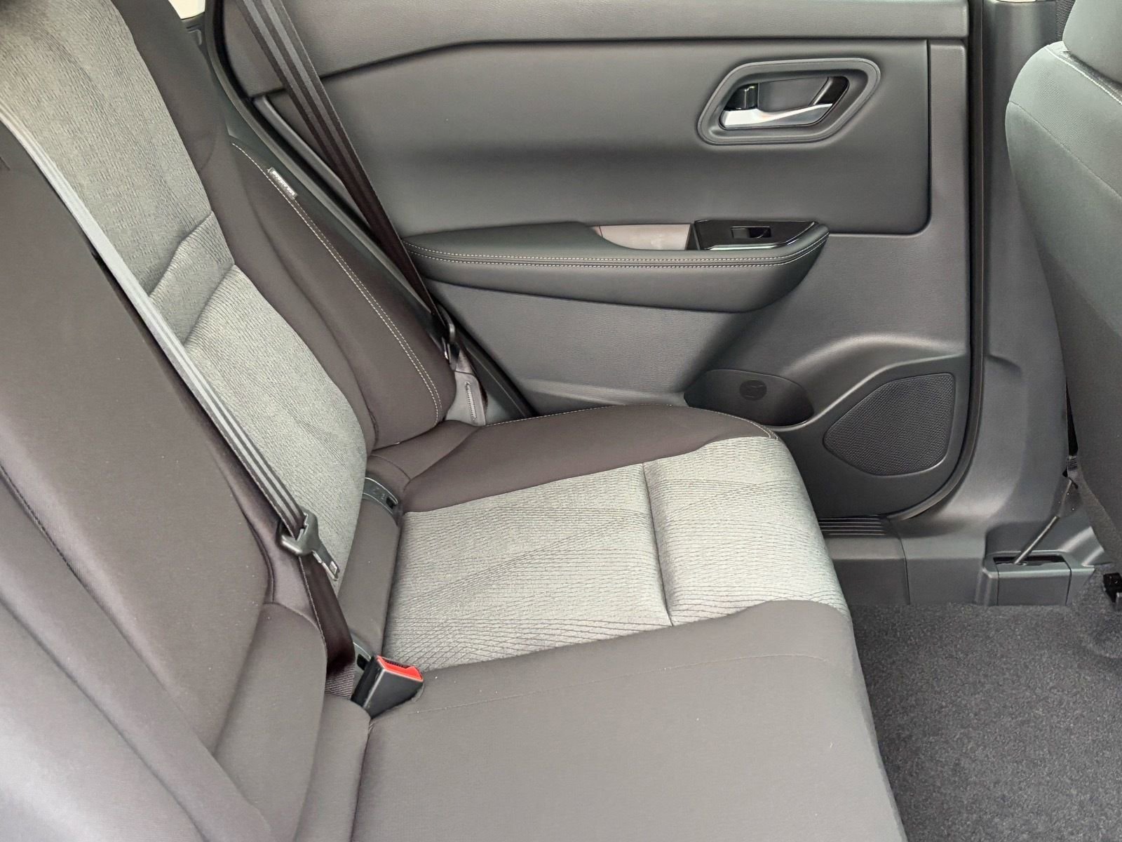 New 2026 Nissan Rogue SV image 11