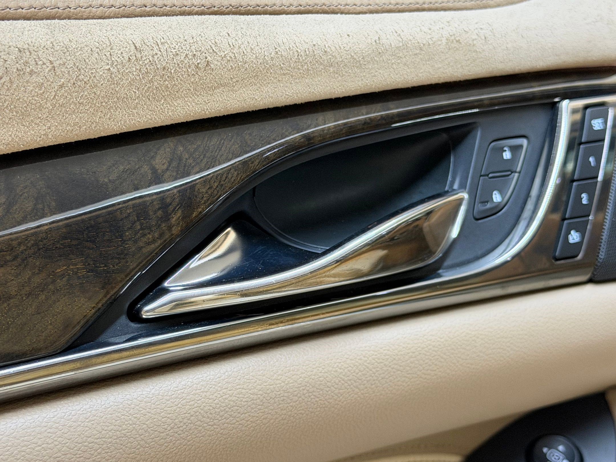 Used 2014 Cadillac CTS Luxury image 24