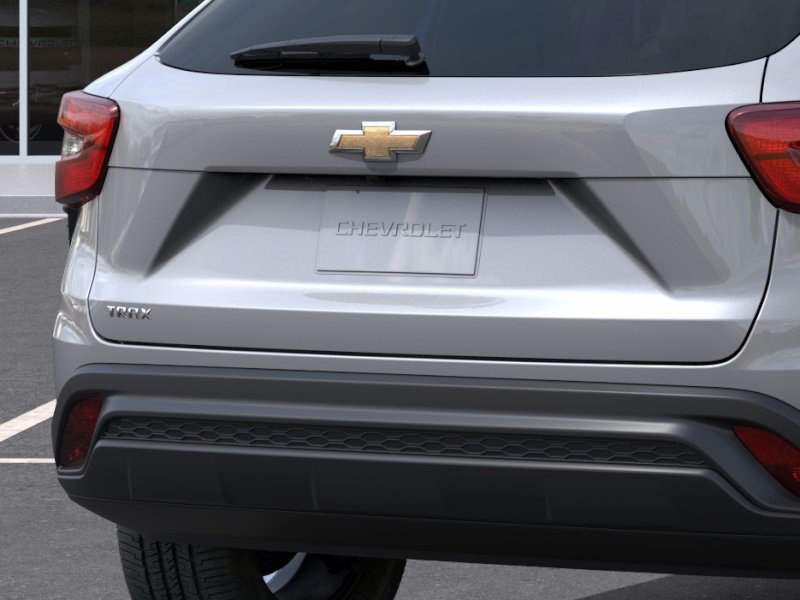 New 2026 Chevrolet Trax LS w/ LS Convenience Package FWD image 15