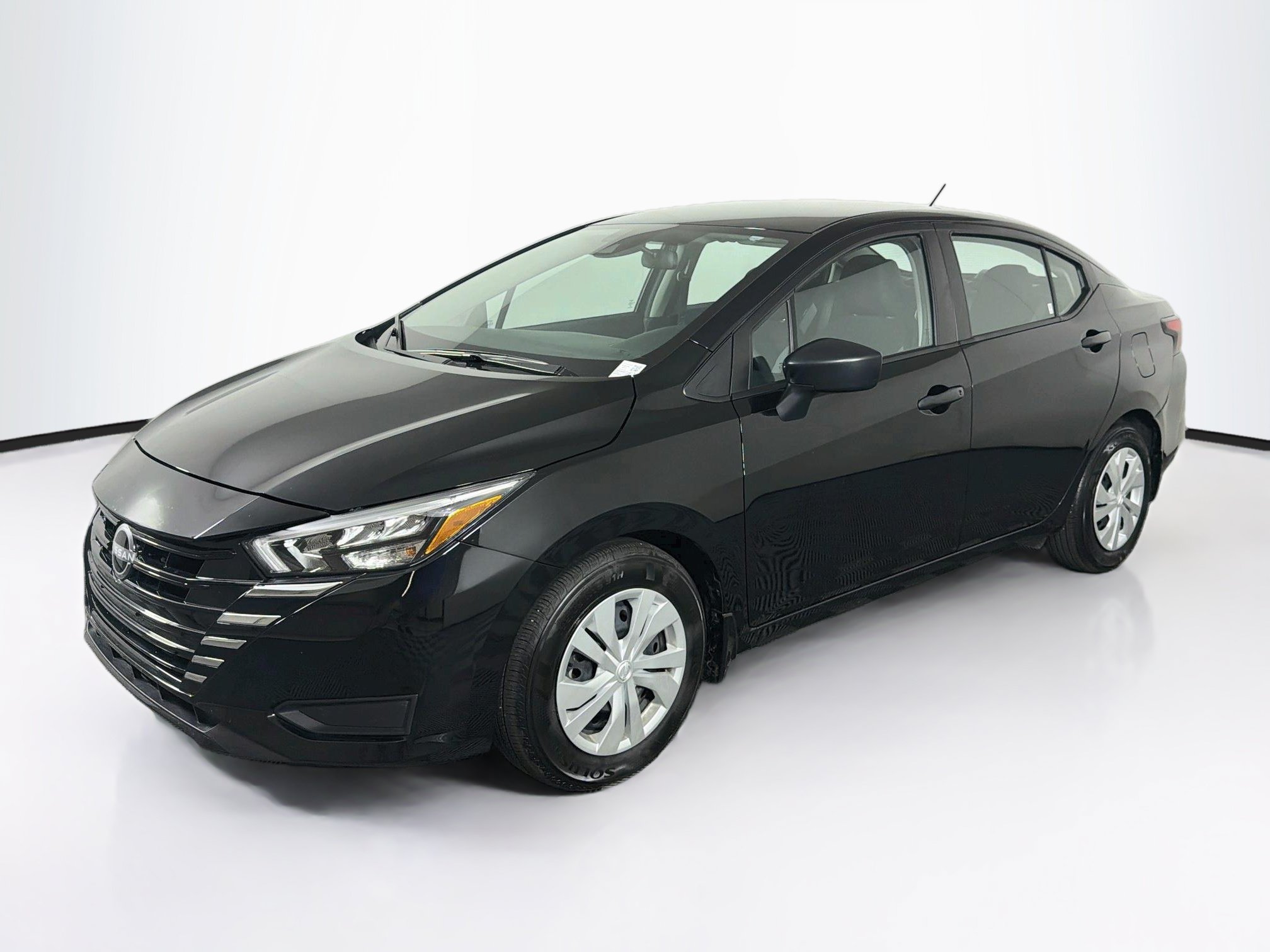 Used 2025 Nissan Versa S w/ Trunk Package FWD image 3