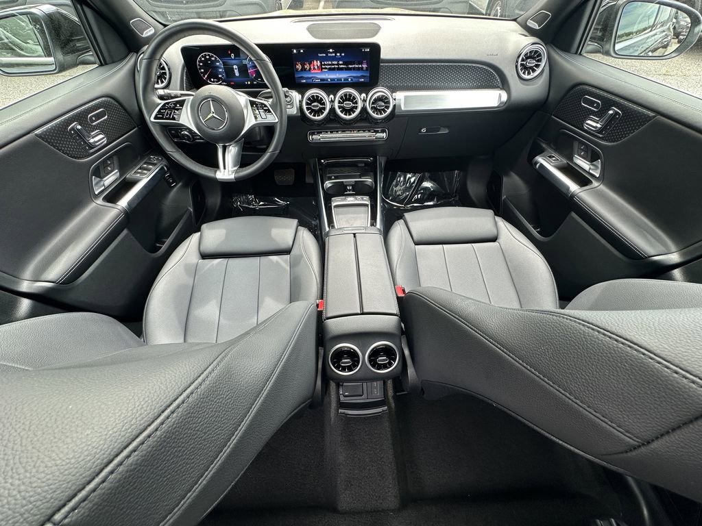 Certified 2025 Mercedes-Benz GLB 250 image 27