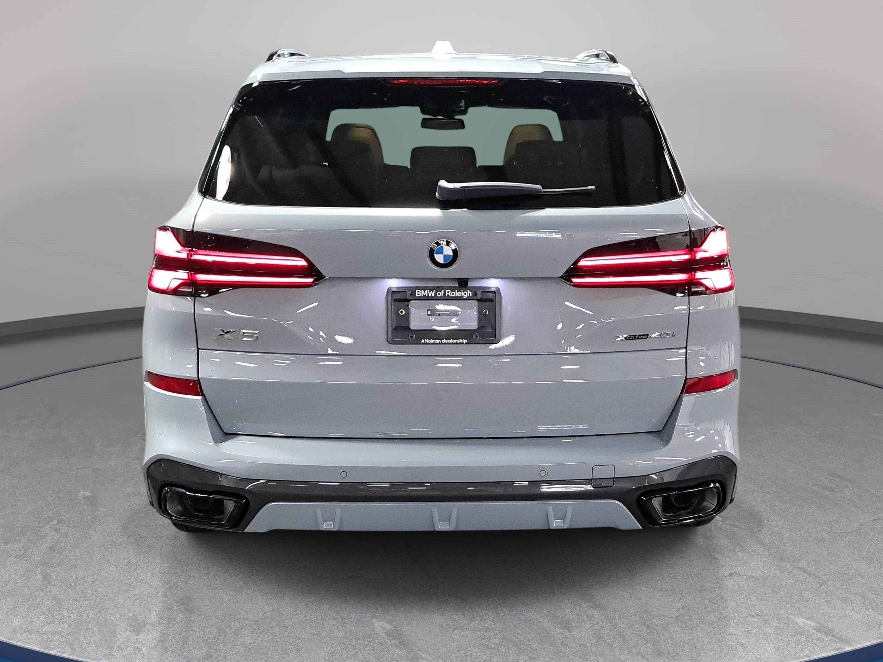 New 2026 BMW X5 xDrive40i w/ M Sport Package AWD/4WD image 6