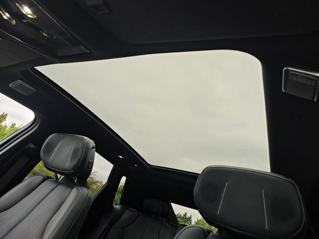 New 2026 Cadillac Lyriq Premium Sport AWD/4WD image 21