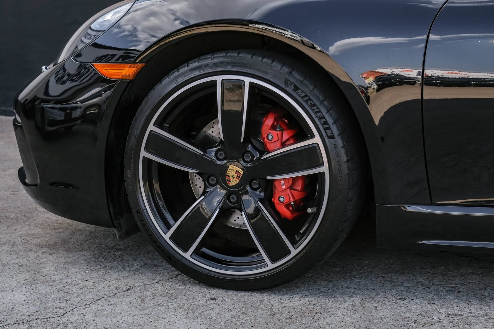 Used 2019 Porsche 718 Cayman S RWD image 42