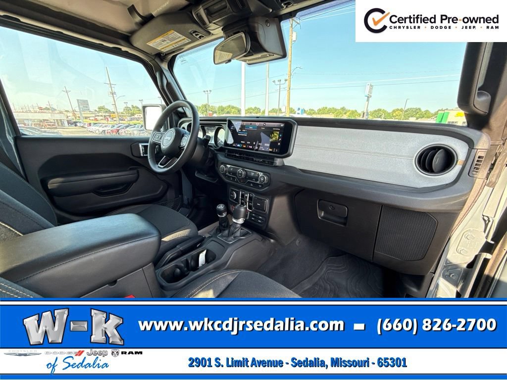 Certified 2025 Jeep Gladiator Sport AWD/4WD image 28