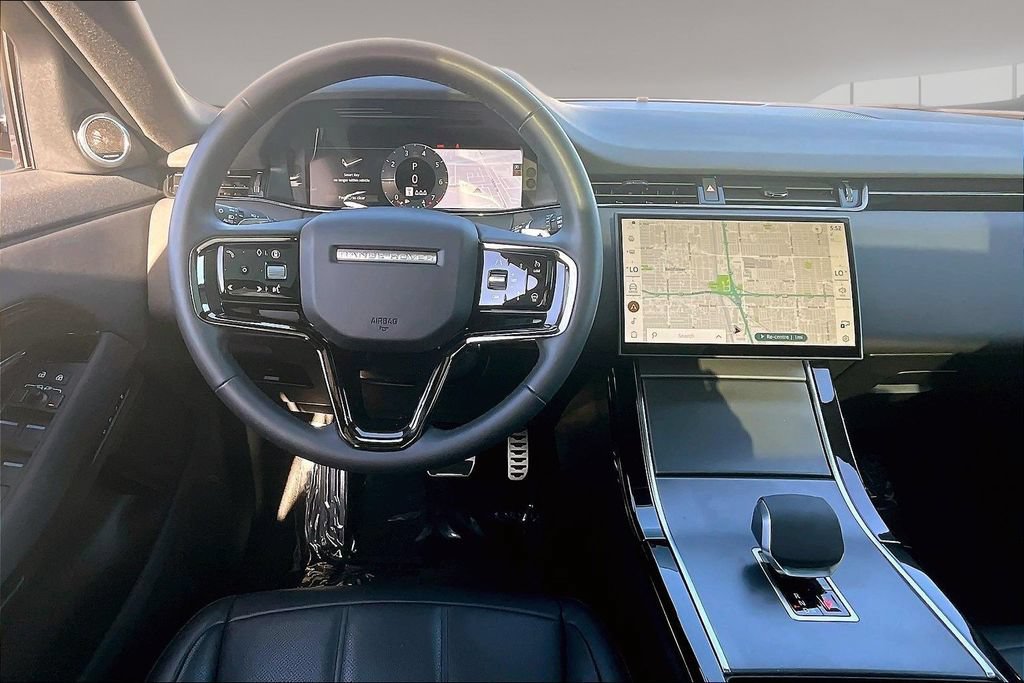 Certified 2025 Land Rover Range Rover Evoque Dynamic SE AWD/4WD image 8