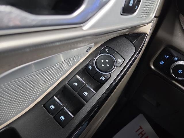 Used 2023 Ford Explorer Platinum w/ Technology Package image 32