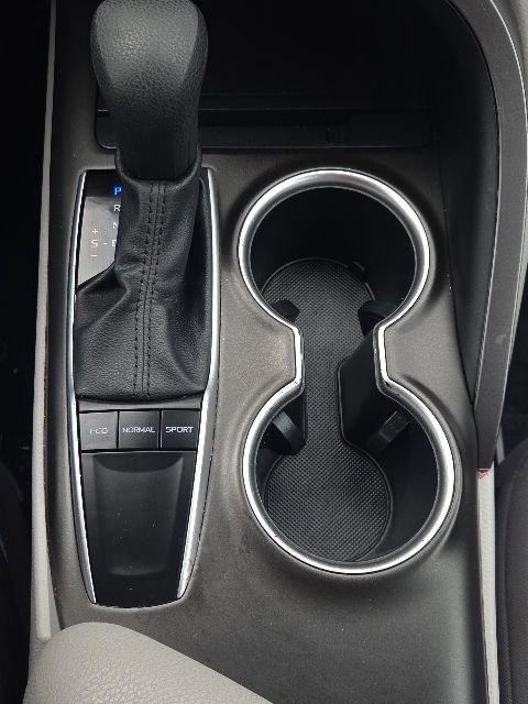 Used 2024 Toyota Camry LE FWD image 30