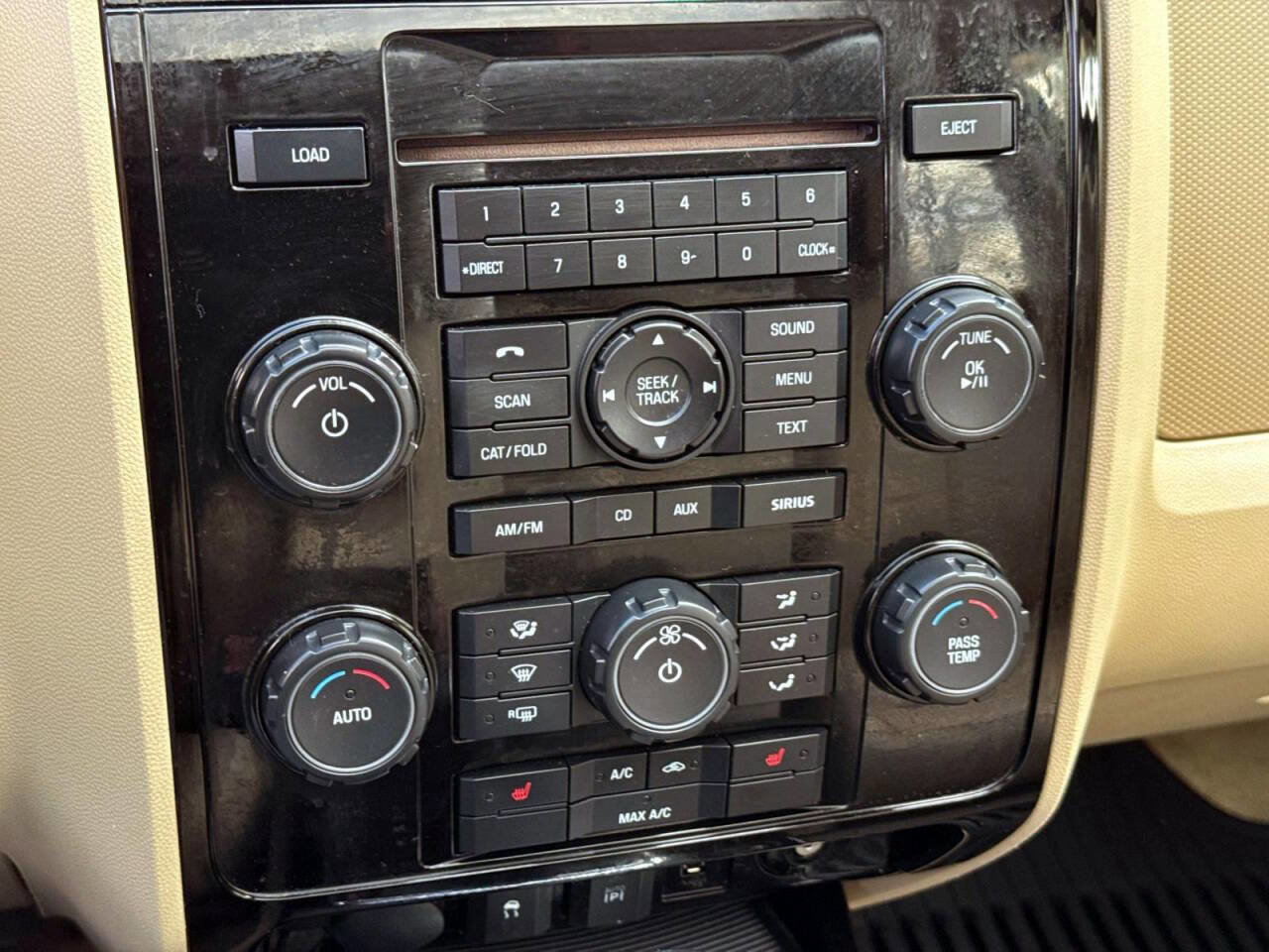 Used 2010 Ford Escape Limited FWD image 21