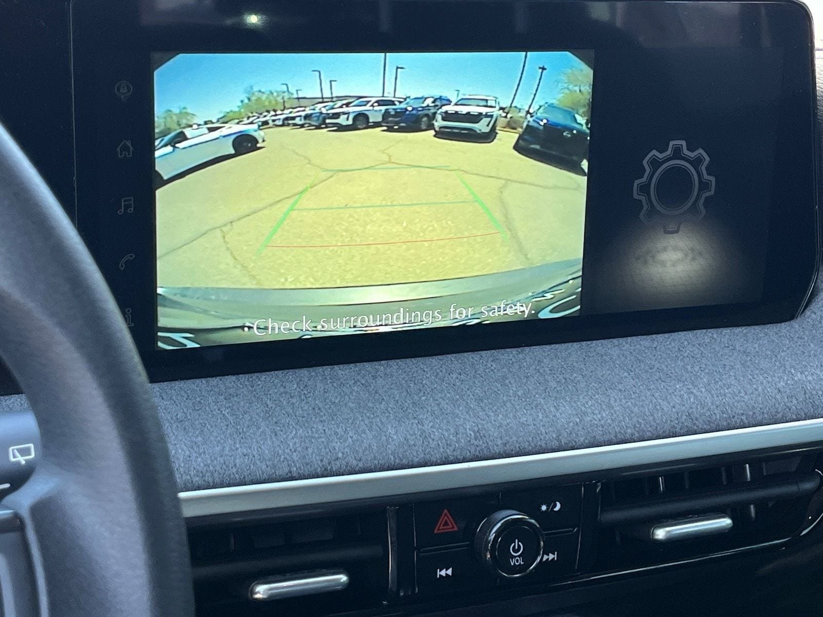 Used 2025 Nissan Kicks SV FWD image 25