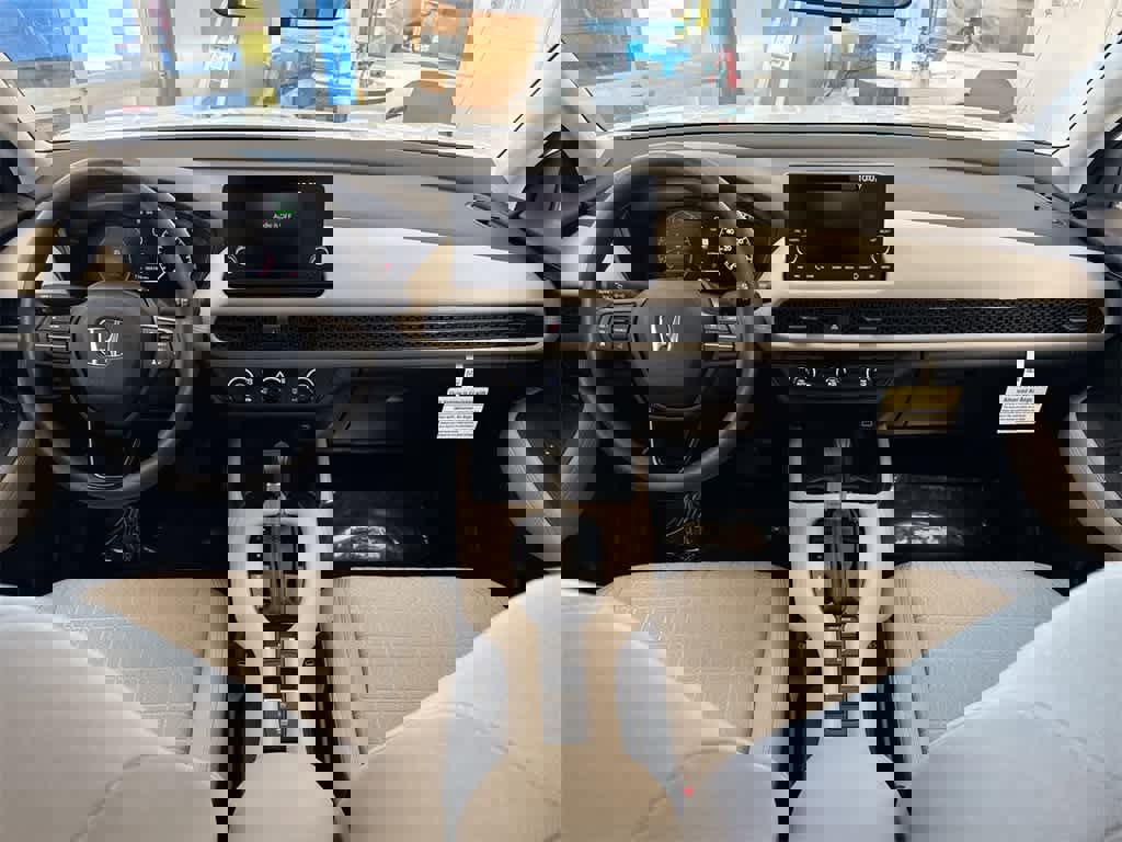 Certified 2025 Honda HR-V LX image 16