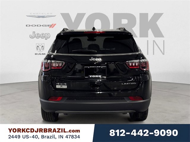 Used 2024 Jeep Compass Limited image 4