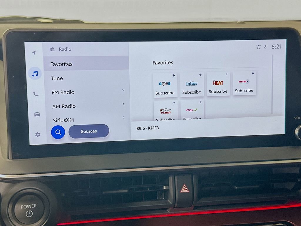 Used 2025 Toyota Prius XSE image 15