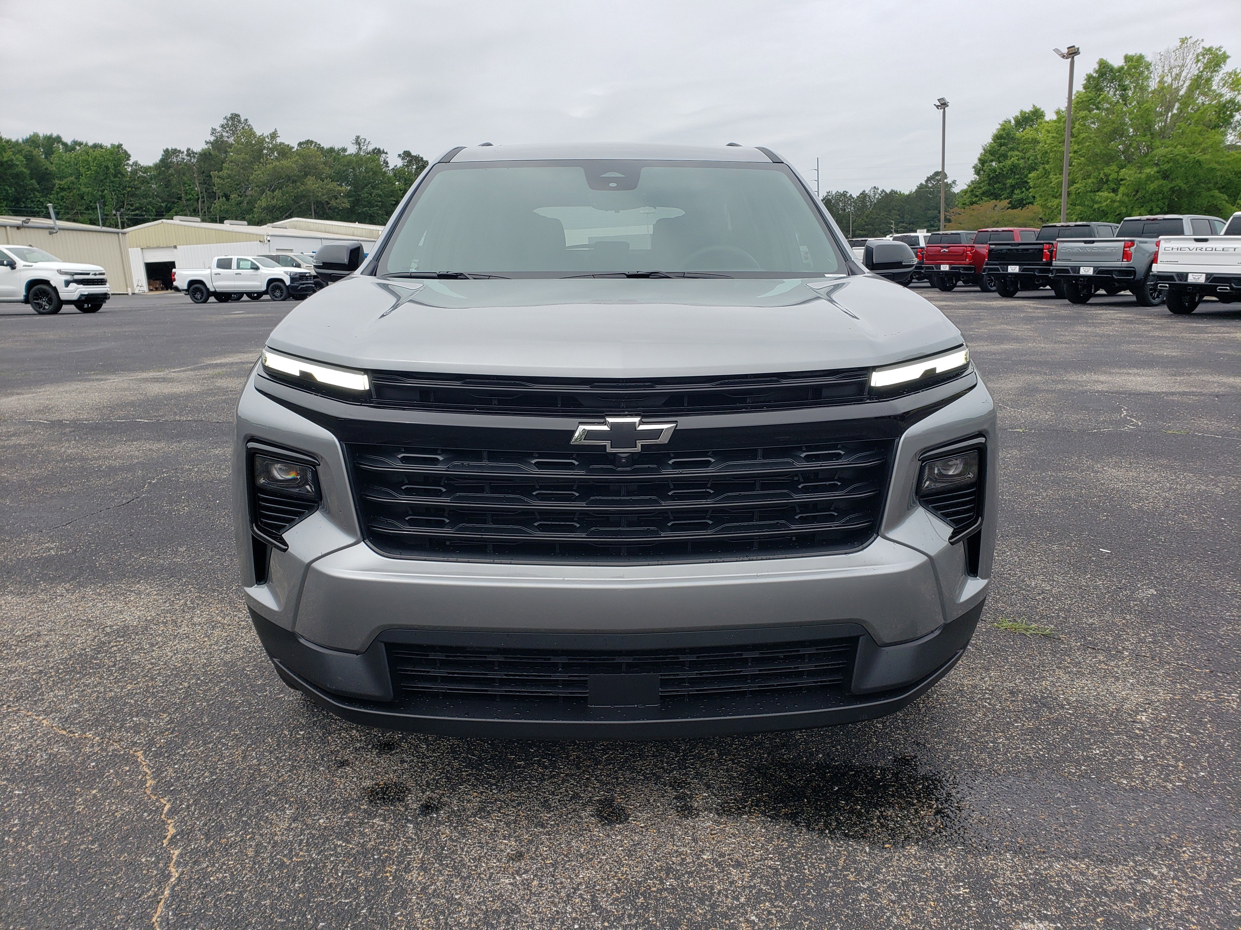 New 2026 Chevrolet Traverse LT w/ Midnight/Sport Edition FWD image 7
