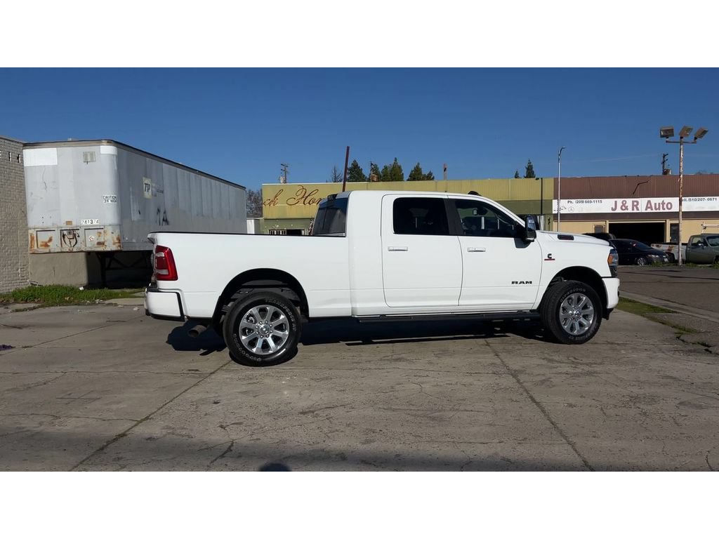 Used 2024 RAM 3500 Laramie w/ Towing Technology Group AWD/4WD image 3