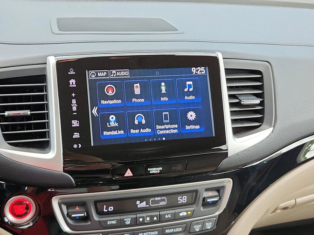 Used 2017 Honda Pilot Touring image 26