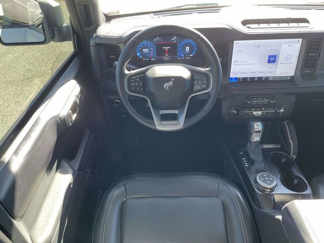 Used 2025 Ford Bronco Badlands image 14