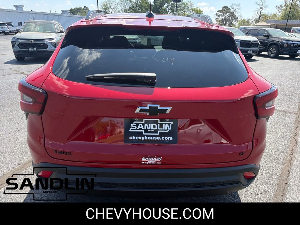 New 2026 Chevrolet Trax LT image 8