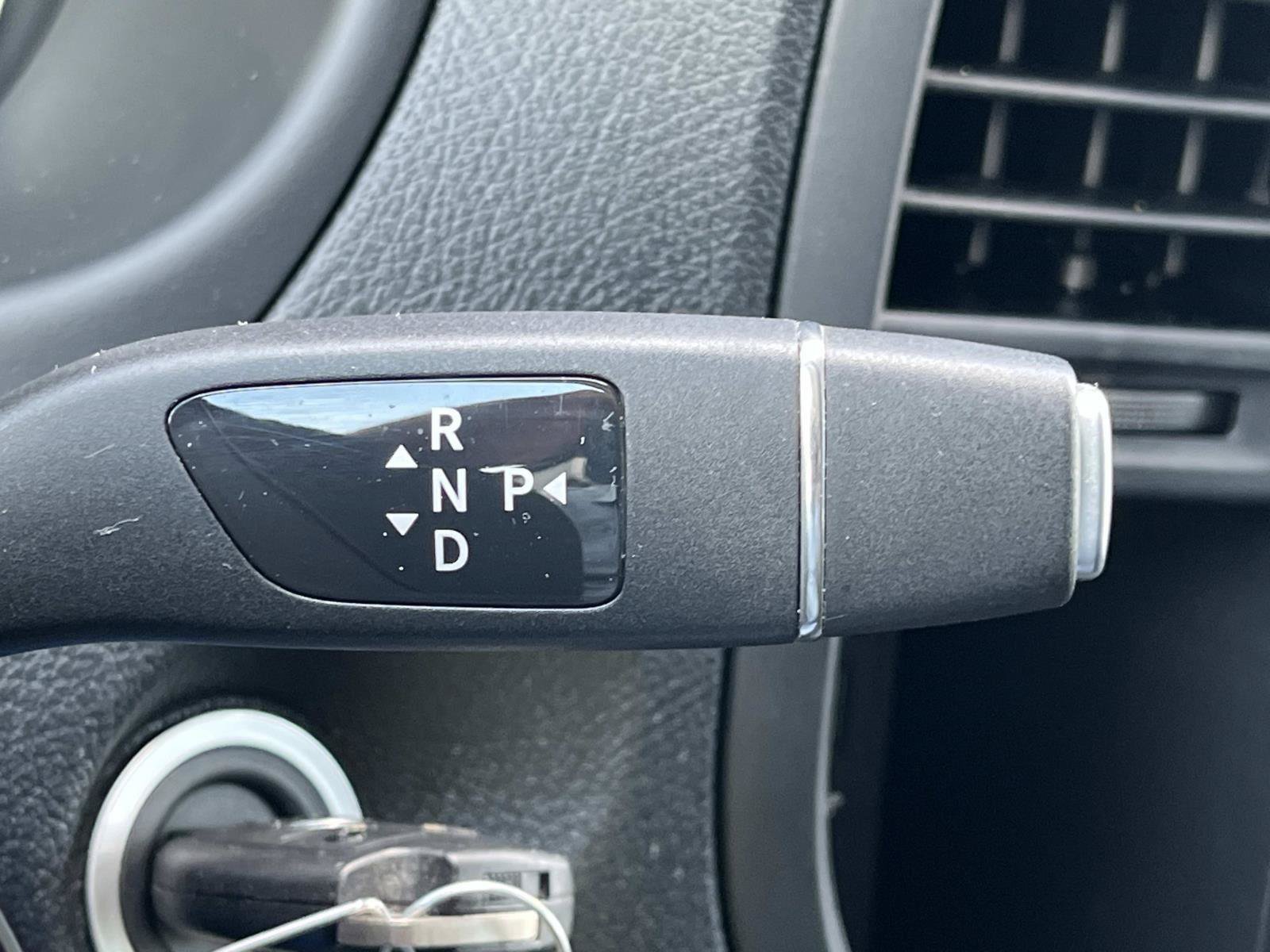 Used 2023 Mercedes-Benz Metris Passenger image 32
