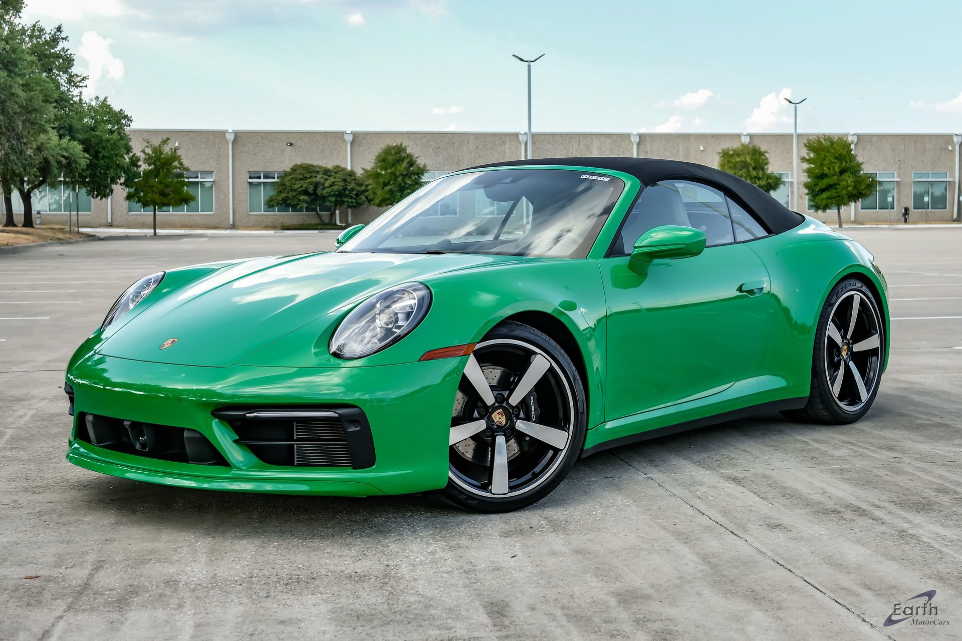 Used 2023 Porsche 911 Carrera 4S AWD/4WD image 5
